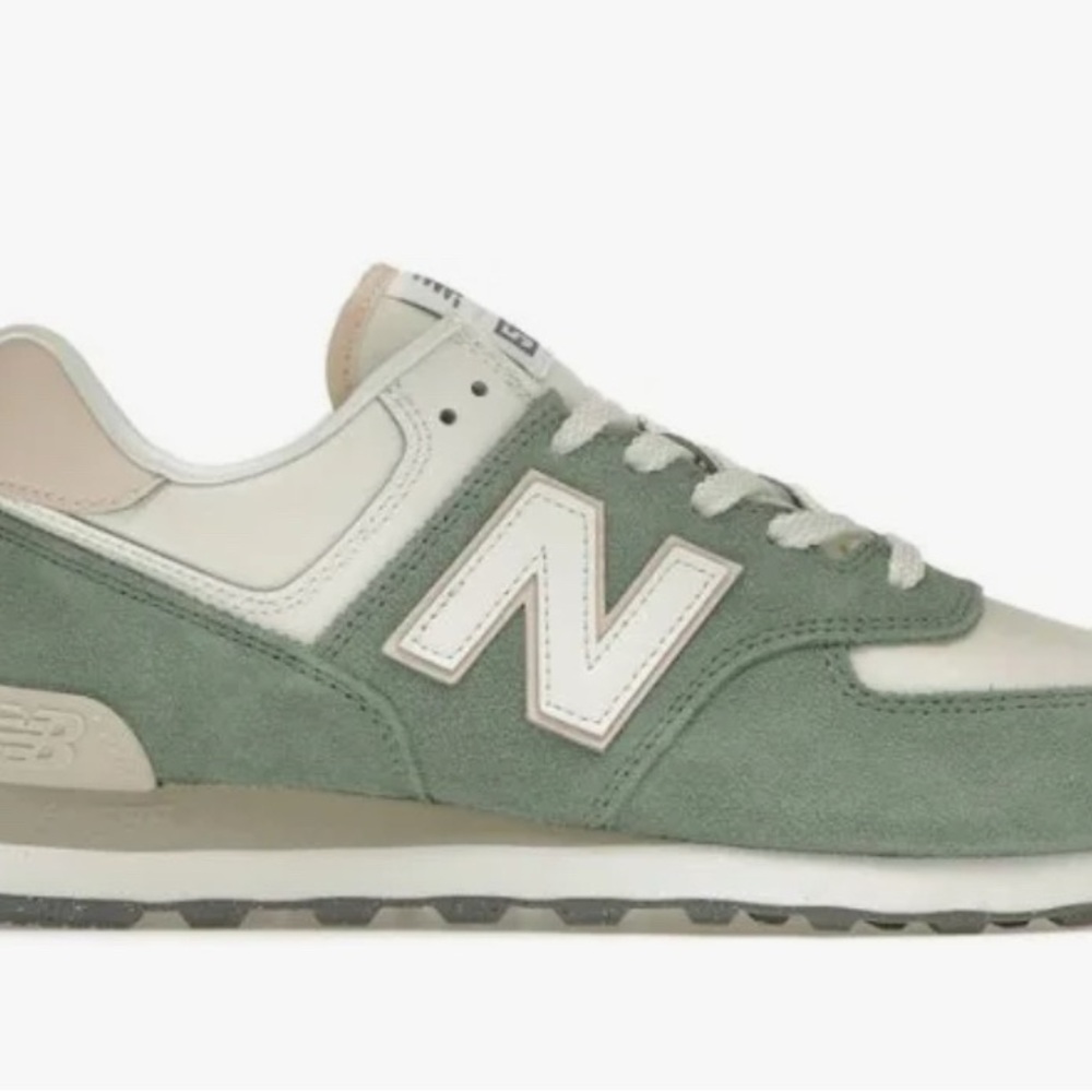 New Balance Women’s Green and Cream Sneakers